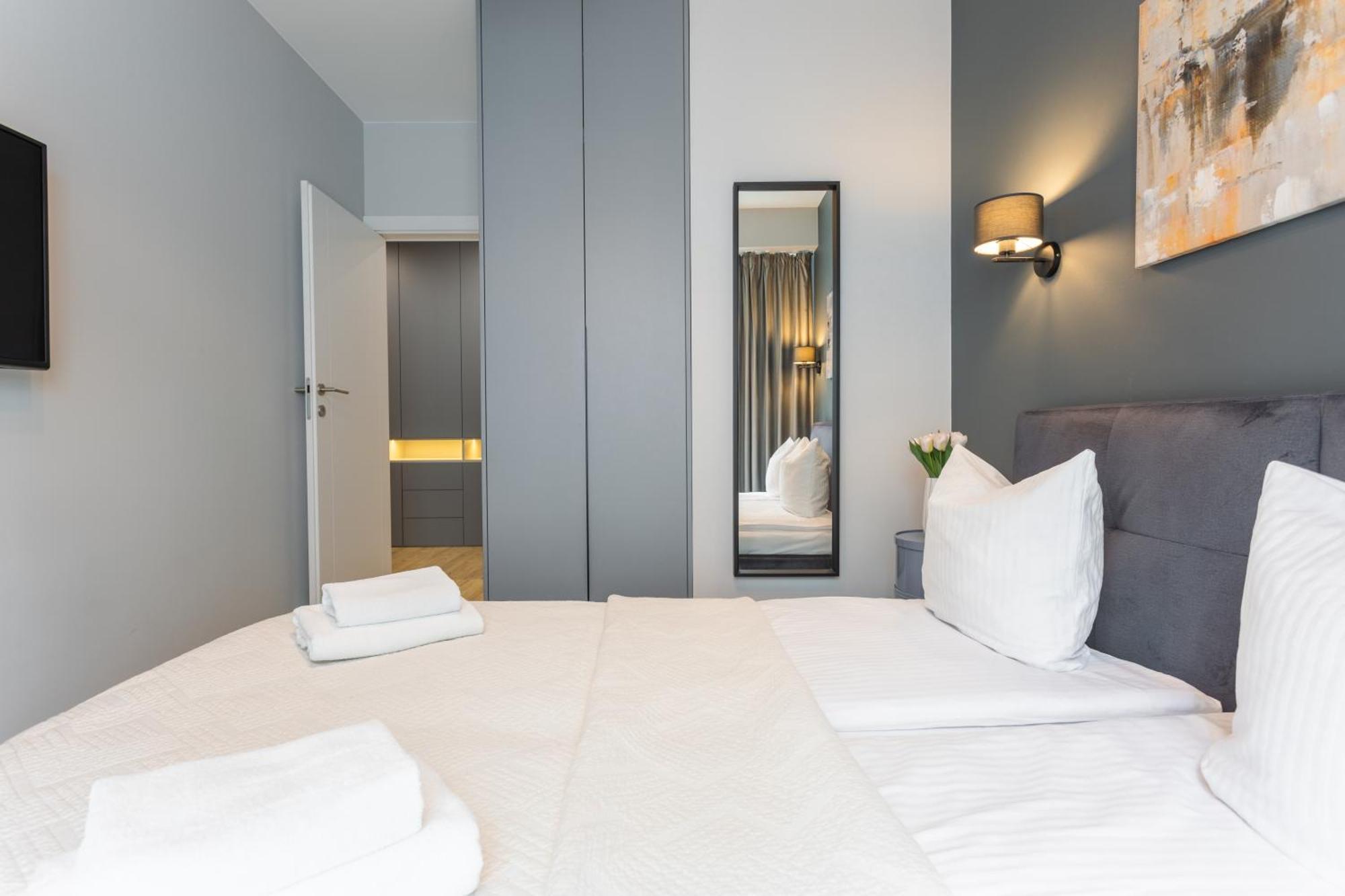 Golden Apartments Warsaw - Luxury Building With Terrace On The Roof - Sienna Str Exterior foto